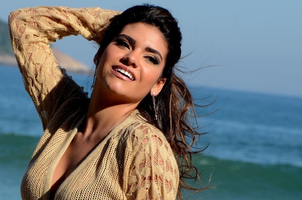 Resenha: Fabíola Carvalho | Loucura e Ternura