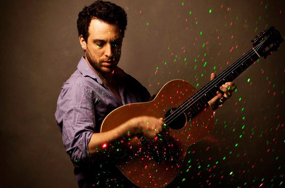 Resenha: Lucas Vasconcellos