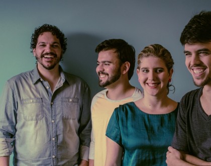 Casa7 lança clipe Deus é Par