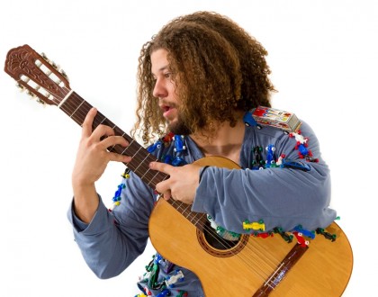 Di Souza Traz de Volta Humor e Irreverência à Música Brasileira