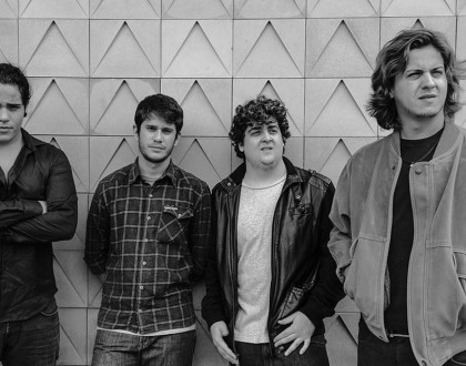 Rock brasiliense ressurge com força total
