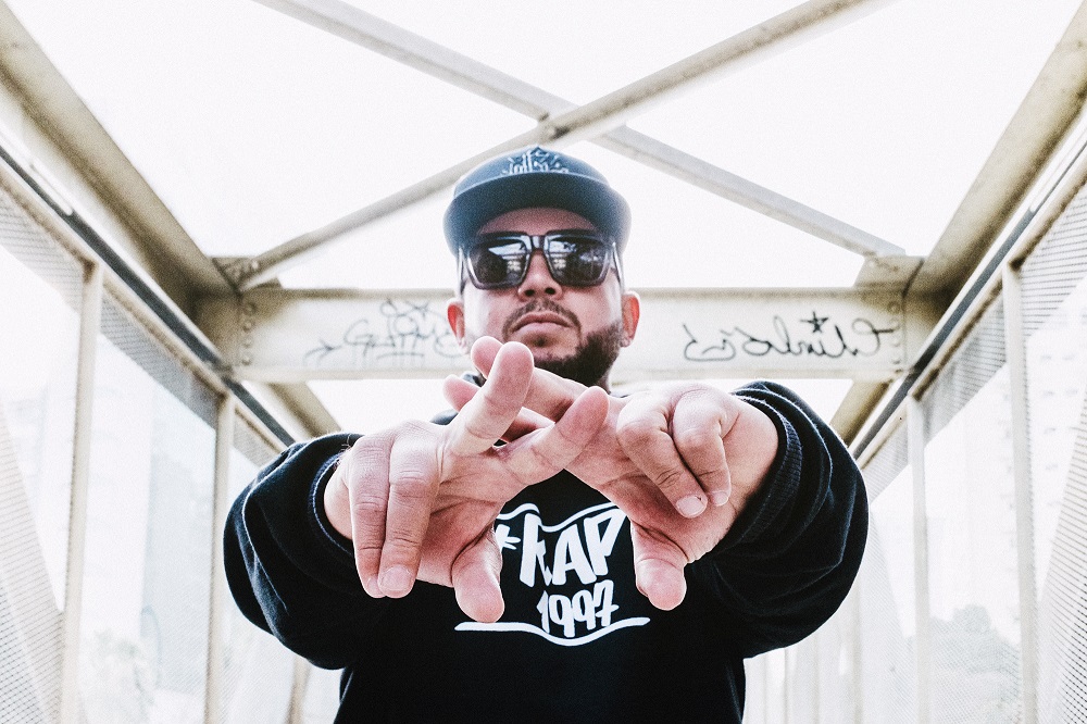 #Descubra o rap de Arnaldo Tifu aqui!
