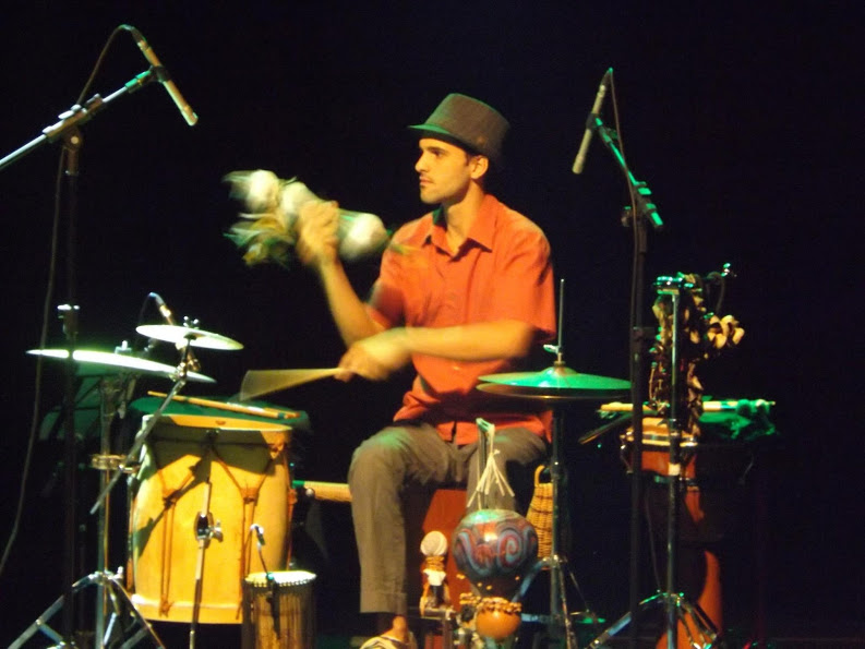 Se você toca bateria ou percussão, clique aqui!