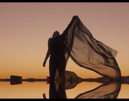 #Descubra a força que existe em Tamy e seu novo clipe