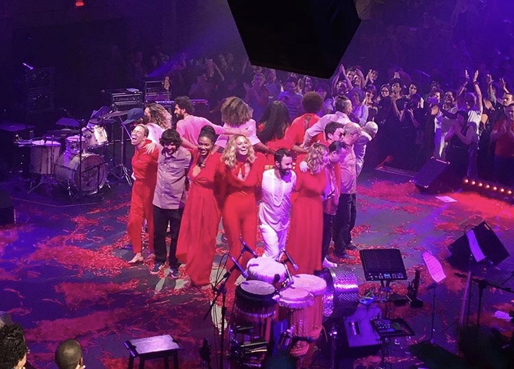 ACORDA AMOR - LETRUX, LINIKER, LUEDJI LUNA, MARIA GADÚ E XÊNIA FRANÇA