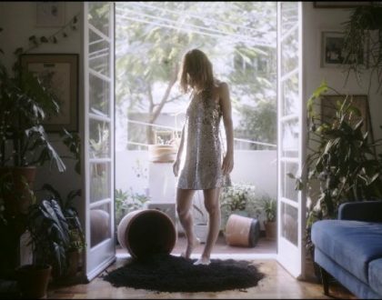 Apatia | Rita Zart feat. Nina Nicolaiewsky