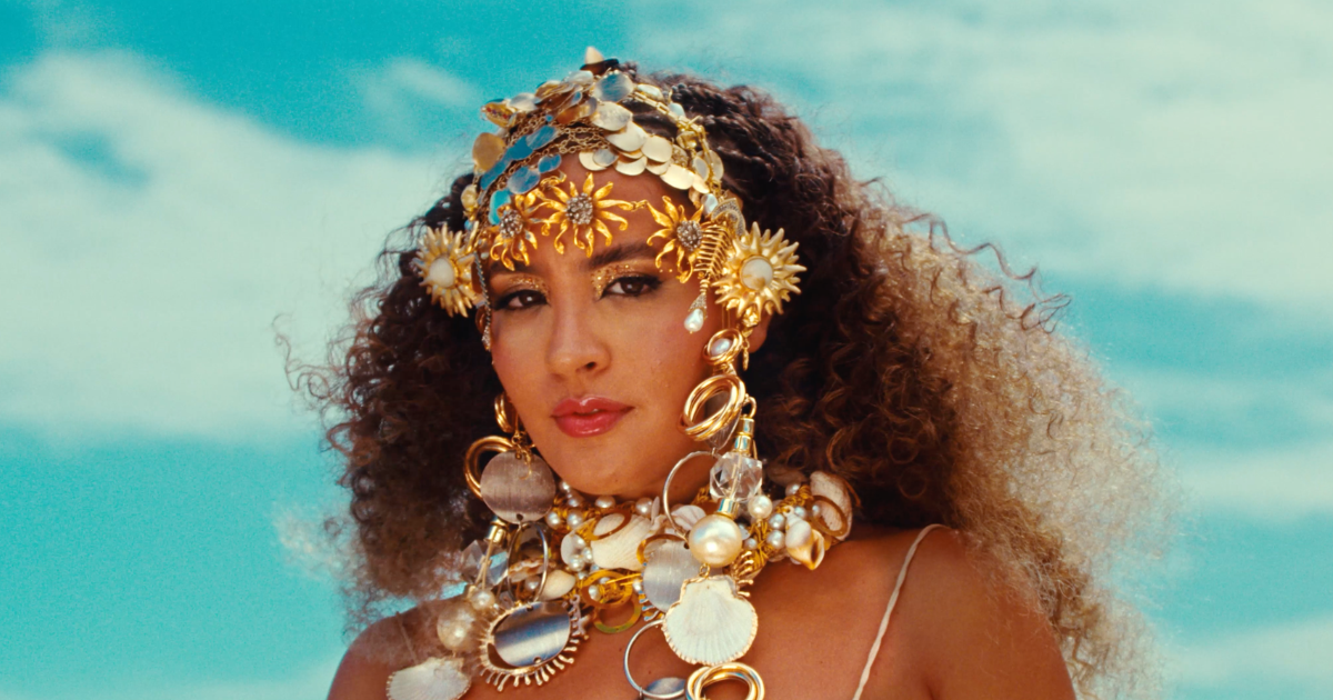 Sofia Pitta celebra suas raízes em “Pureza Selvagem” 